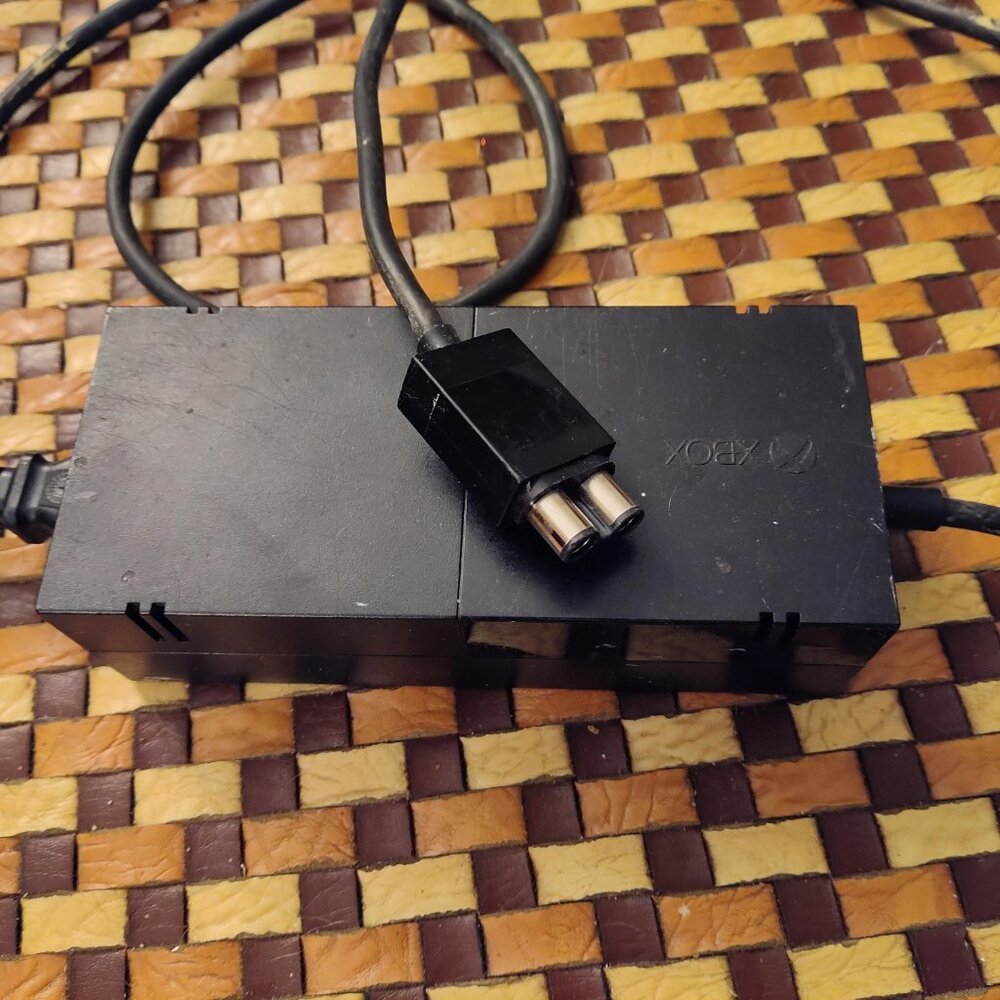 Microsoft‎ Xbox One Official OEM AC Adapter Power Supply (A13-203N1A)